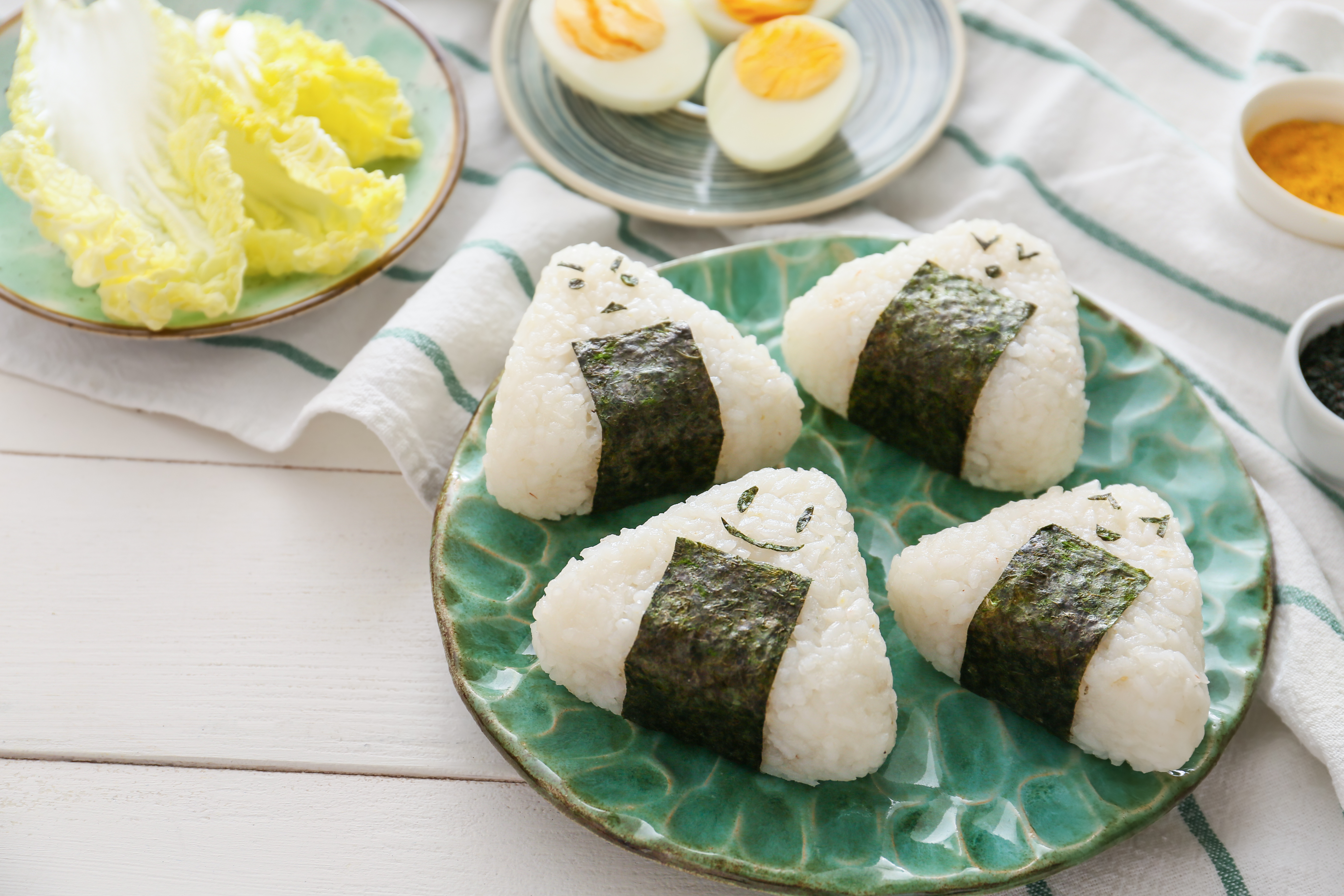 ONIGIRI SOSIS TELUR
